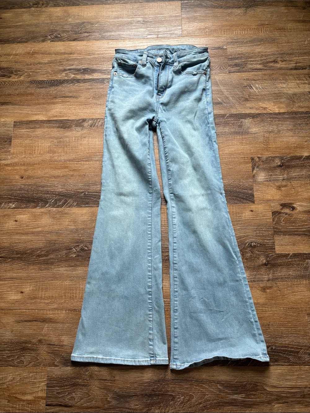 American Eagle Outfitters Light Blue Flare Jeans - Super high rise - 00 short